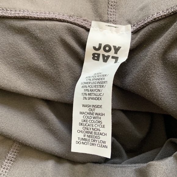 Joylab Grey Capri Cutout Ballet Leggings - Picture 13 of 13